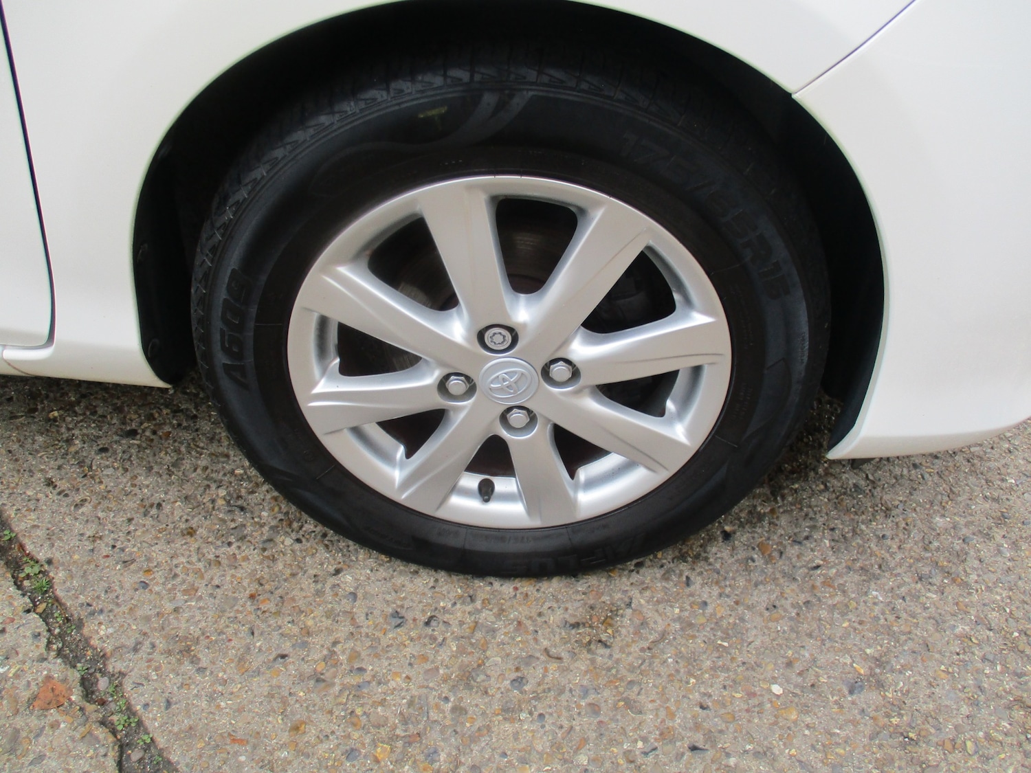 Used Toyota Yaris 2012 for sale - 76319944: Photo 6