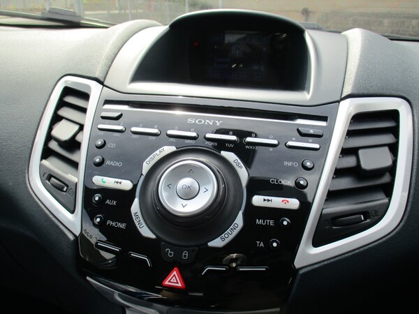 Used Ford Fiesta 2012 for sale - 75649170: Photo 16