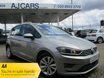 Used Volkswagen Golf SV 2017 for sale - 75202151: Photo