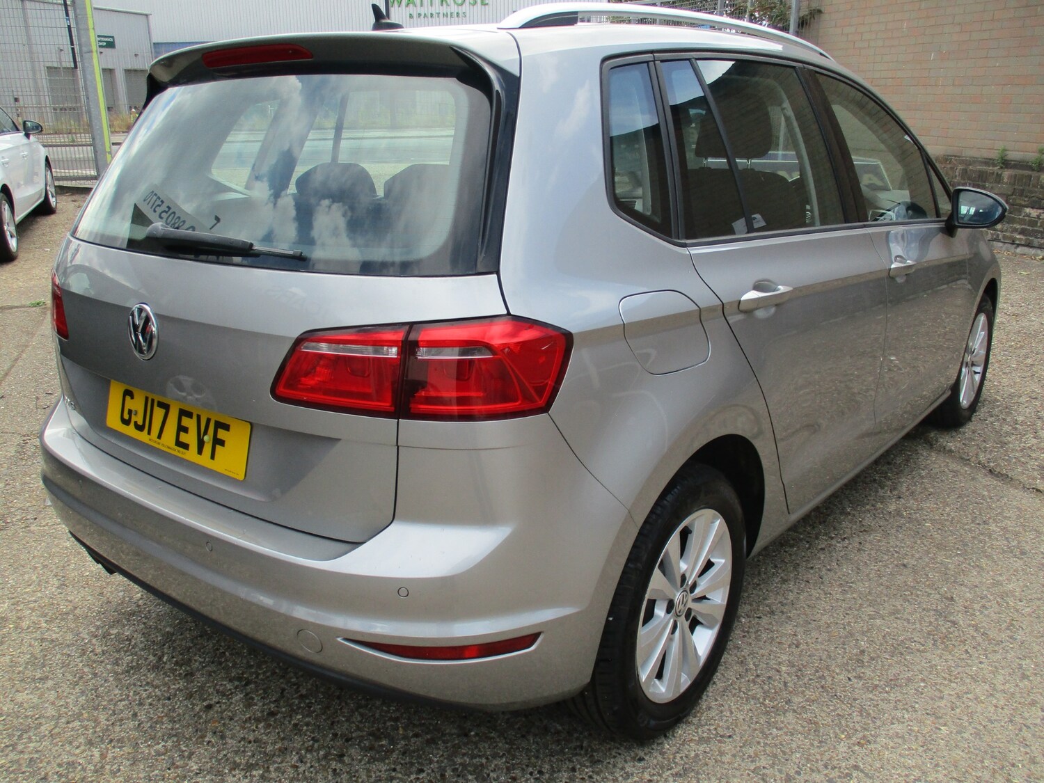 Used Volkswagen Golf SV 2017 for sale - 75202151: Photo 3