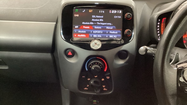Used Toyota AYGO 2018 for sale - 76285980: Photo 11