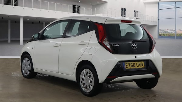 Used Toyota AYGO 2018 for sale - 76285980: Photo 3