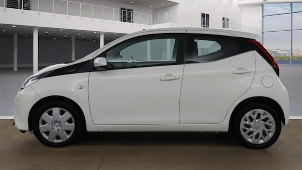Used Toyota AYGO 2018 for sale - 76285980: Photo 6