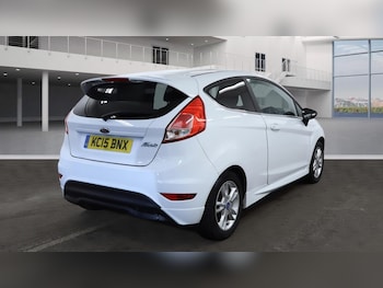 Used Ford Fiesta 2015 for sale - 77125746: Photo