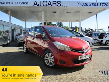 Used Toyota Yaris 2012 for sale - 76114801: Photo