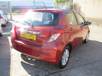 Used Toyota Yaris 2012 for sale - 76114801: Photo