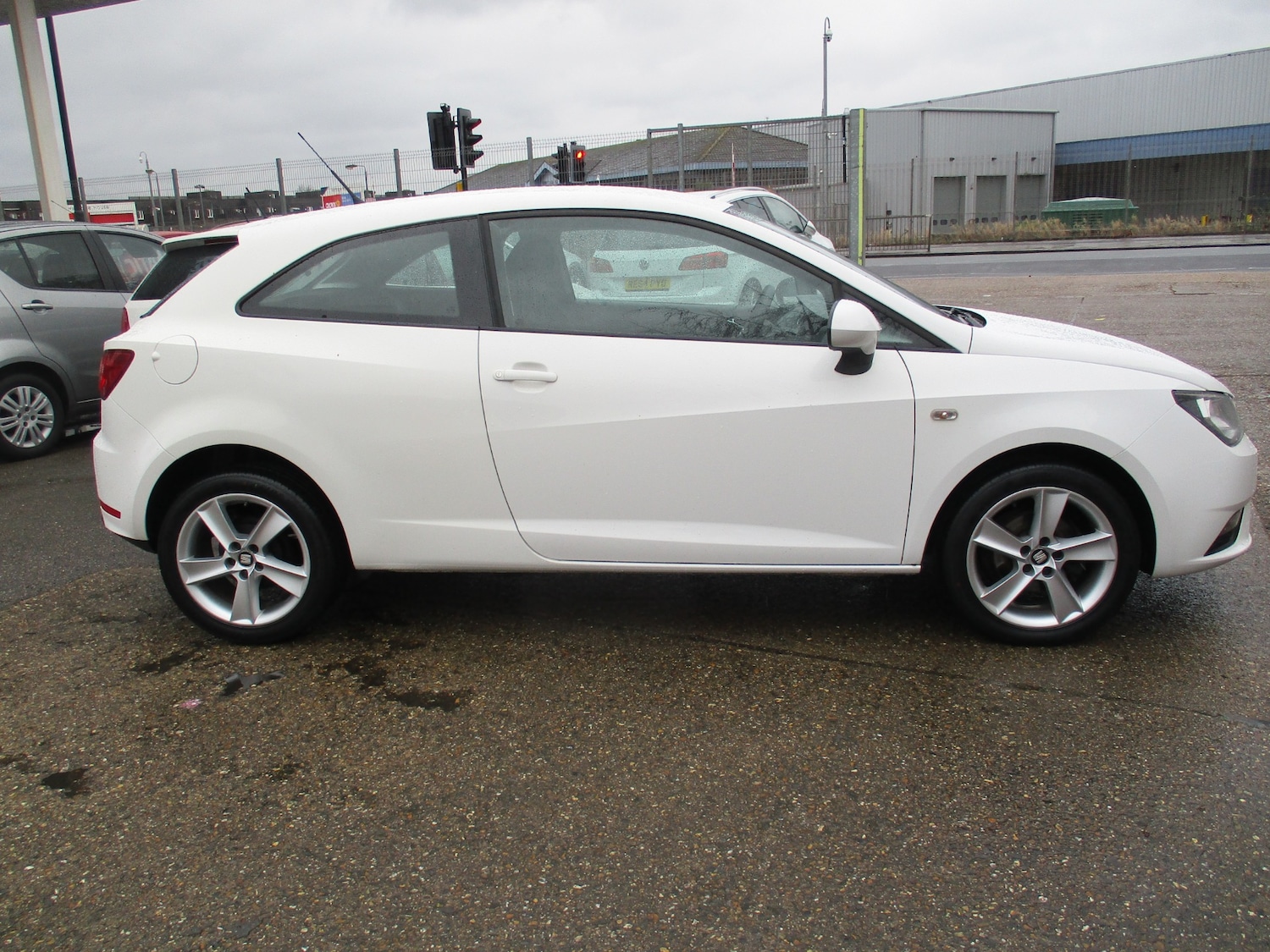 Used SEAT Ibiza 2014 for sale - 77104076: Photo 2