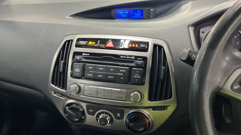 Used Hyundai i20 2013 for sale - 77928881: Photo 11