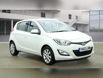 Used Hyundai i20 2013 for sale - 77928881: Photo