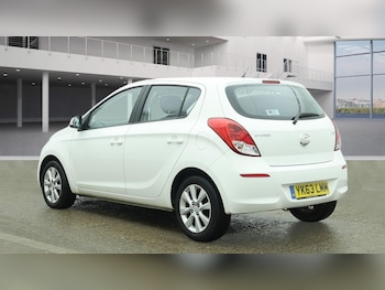 Used Hyundai i20 2013 for sale - 77928881: Photo