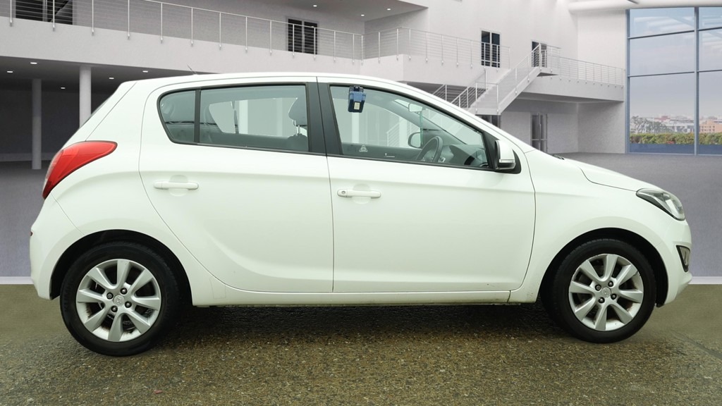 Used Hyundai i20 2013 for sale - 77928881: Photo 5