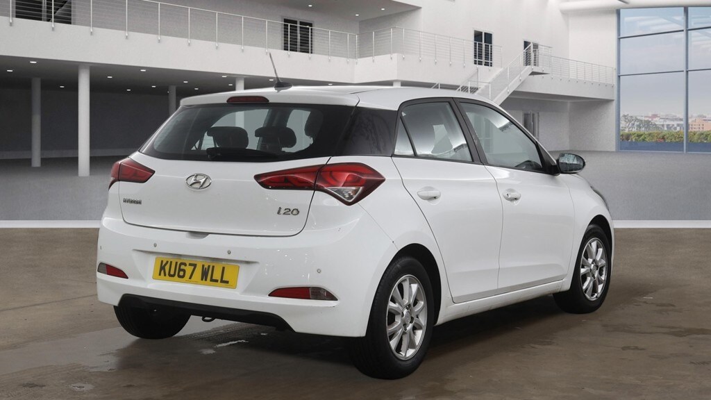 Used Hyundai i20 2017 for sale - 77270392: Photo 4