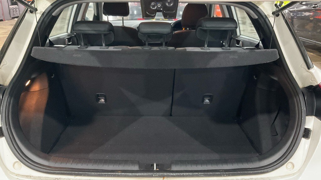 Used Hyundai i20 2017 for sale - 77270392: Photo 7