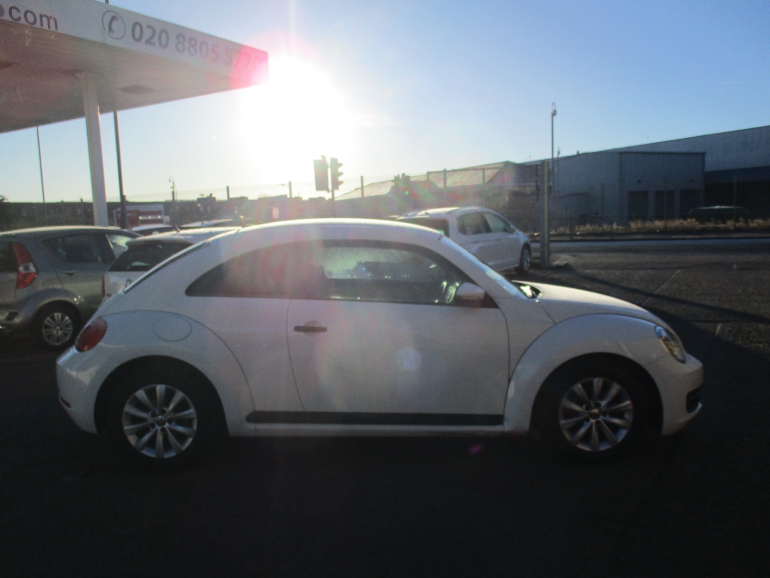 Used Volkswagen Beetle 2015 for sale - 77093795: Photo 2