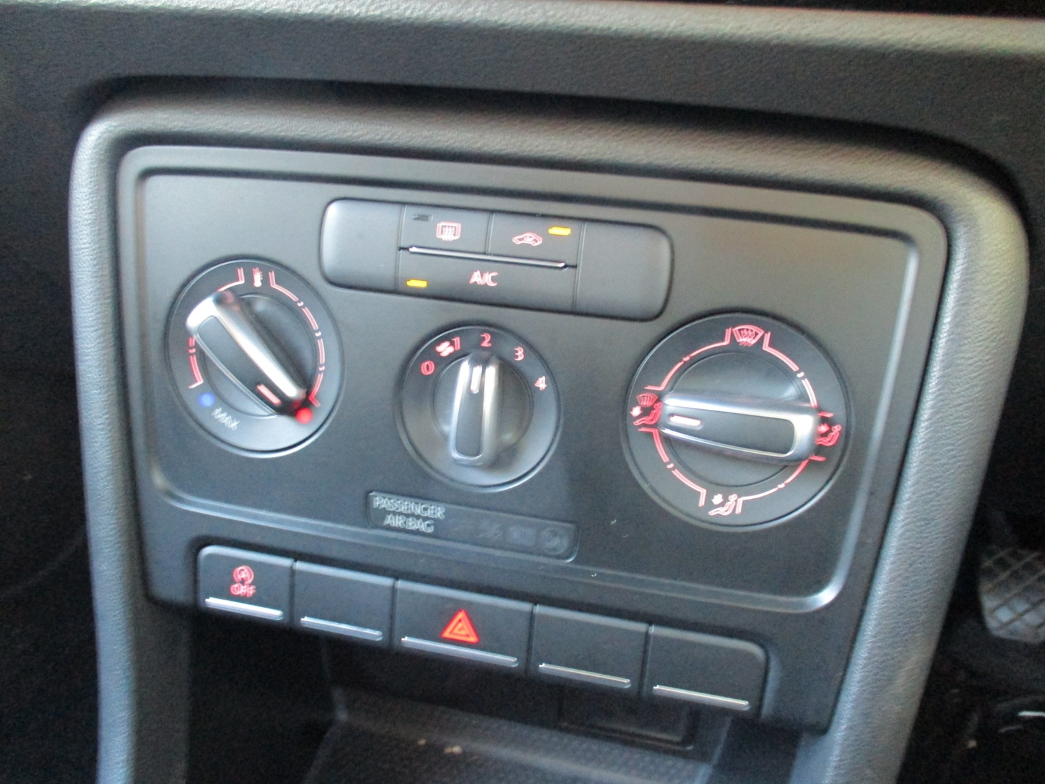 Used Volkswagen Beetle 2015 for sale - 77093795: Photo 21