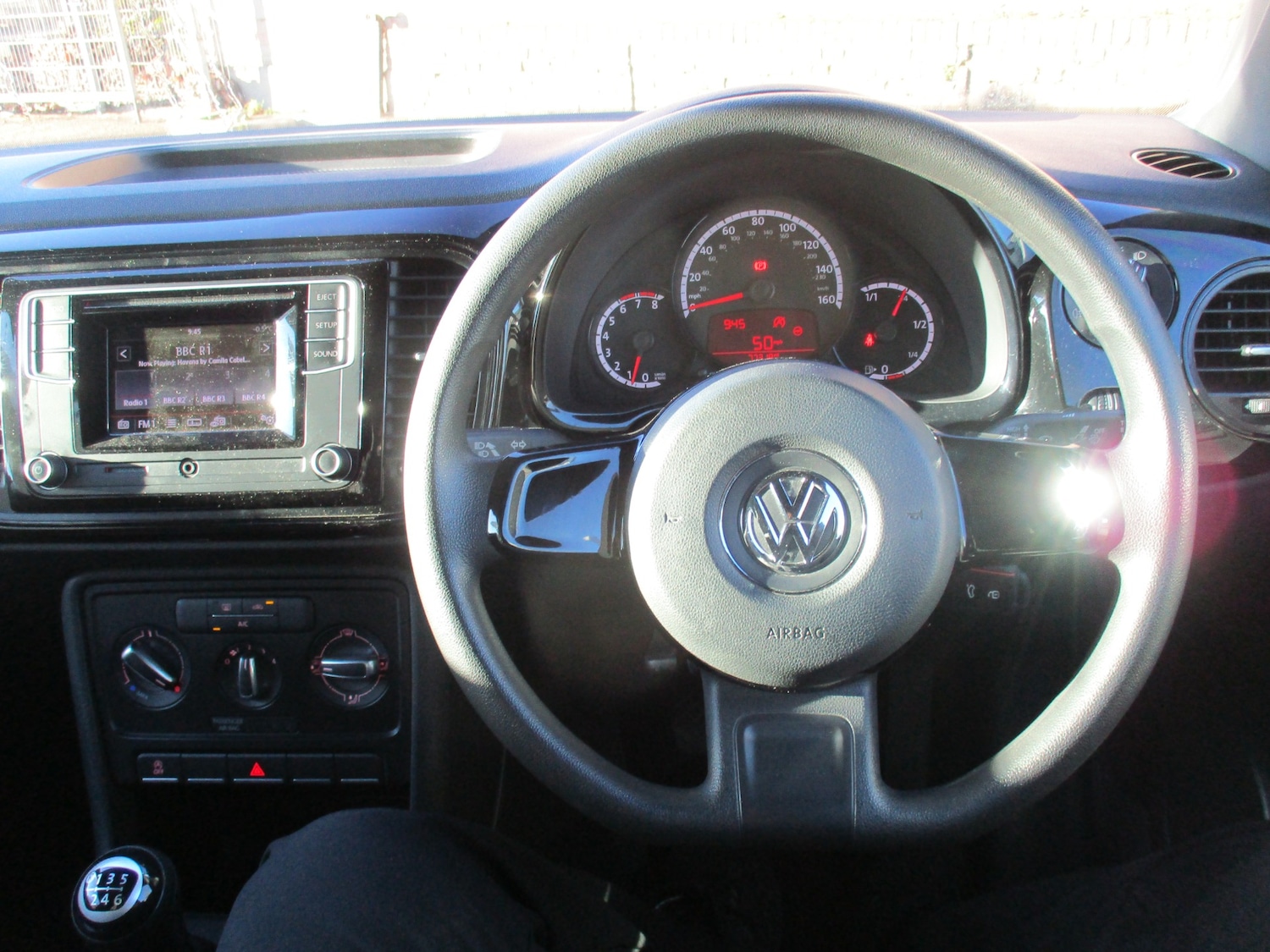 Used Volkswagen Beetle 2015 for sale - 77093795: Photo 23