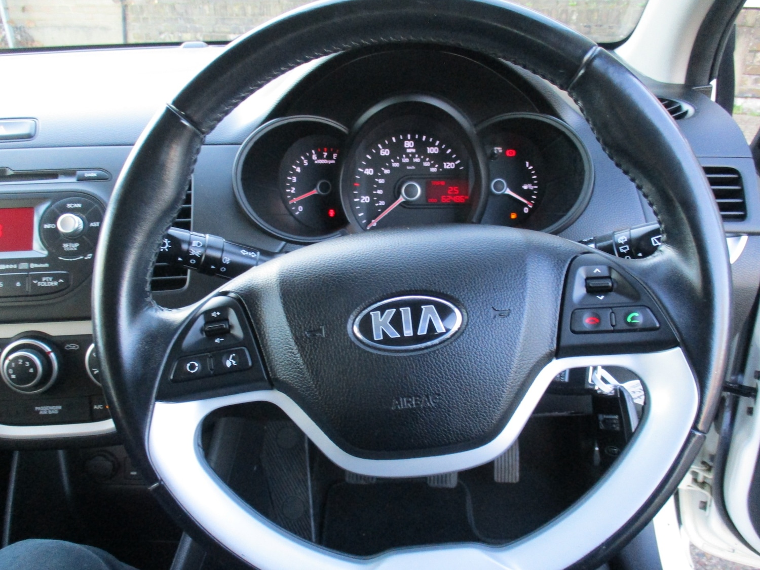 Used Kia Picanto 2014 for sale - 76651306: Photo 21