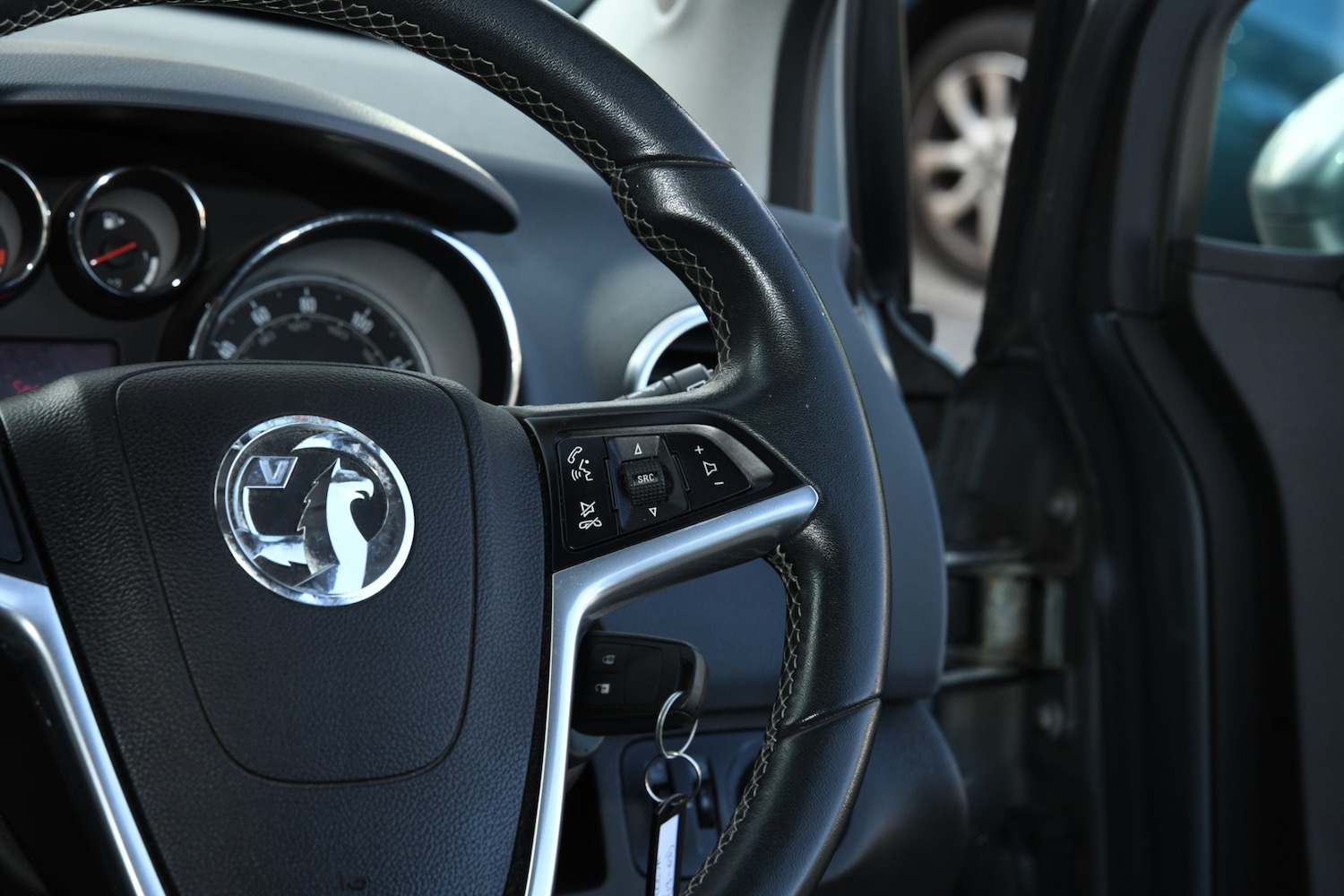 Used Vauxhall Meriva 2013 for sale - 76205588: Photo 24