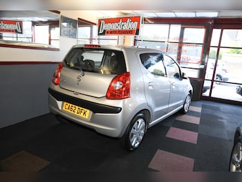 Used Nissan Pixo 2012 for sale - 76403352: Photo