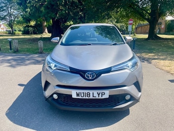 Used Toyota C-HR 2018 for sale - 79197456: Photo