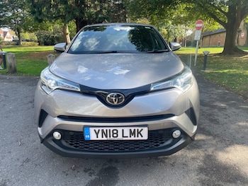 Used Toyota C-HR 2018 for sale - 76068710: Photo