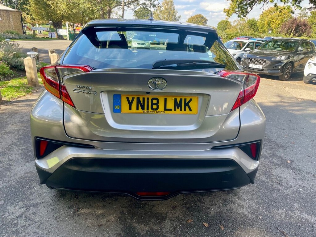 Used Toyota C-HR 2018 for sale - 76068710: Photo 9