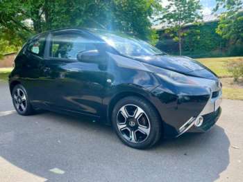 2015 (15) - 1.0 VVT-i X-Clusiv 3dr