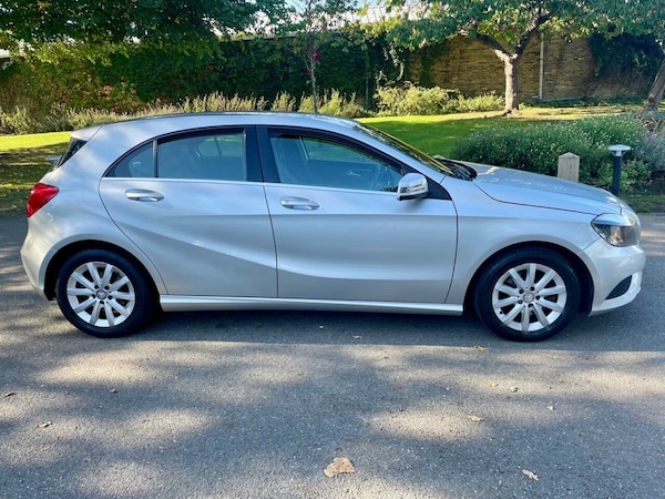 Used Mercedes-Benz A-Class 2014 for sale - 76185402: Photo 4