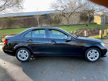 Used Mercedes-Benz C Class 2013 for sale - 79449921: Photo