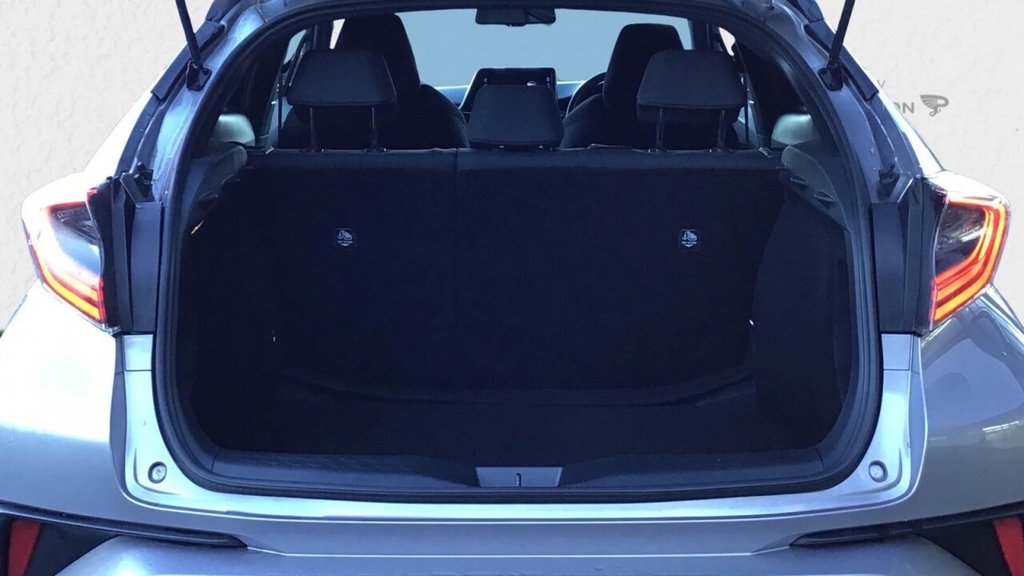 Used Toyota C-HR 2018 for sale - 78154157: Photo 5