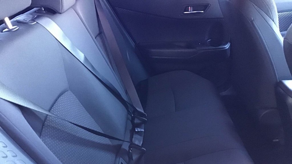Used Toyota C-HR 2018 for sale - 78154157: Photo 9