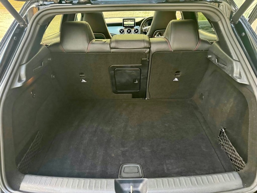 Used Mercedes-Benz GLA 2015 for sale - 76923857: Photo 11