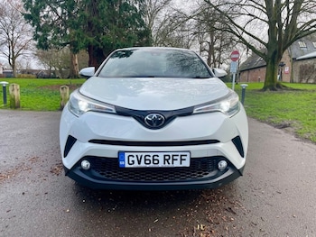 Used Toyota C-HR 2017 for sale - 77384371: Photo