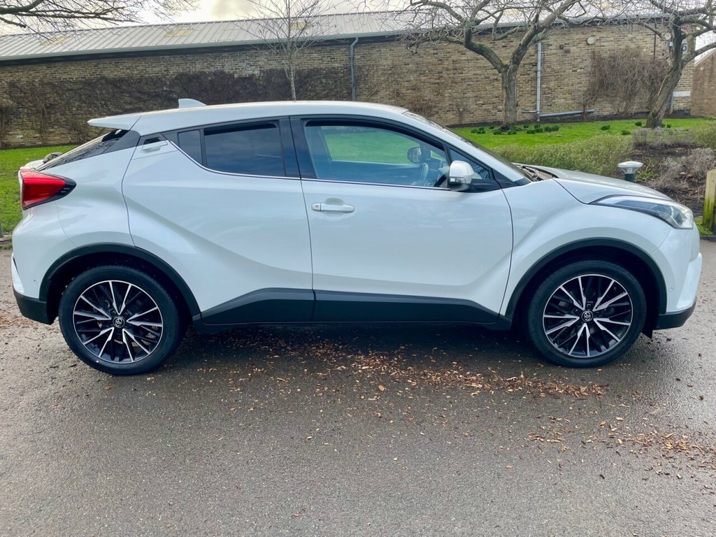 Used Toyota C-HR 2017 for sale - 77384371: Photo 4