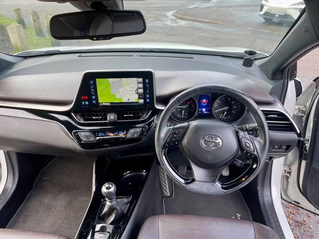 Used Toyota C-HR 2017 for sale - 77384371: Photo 5