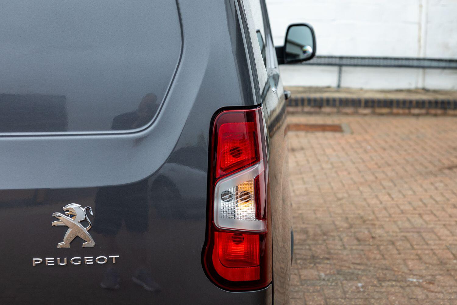 Used Peugeot e-Partner 2022 for sale - 76060113: Photo 25