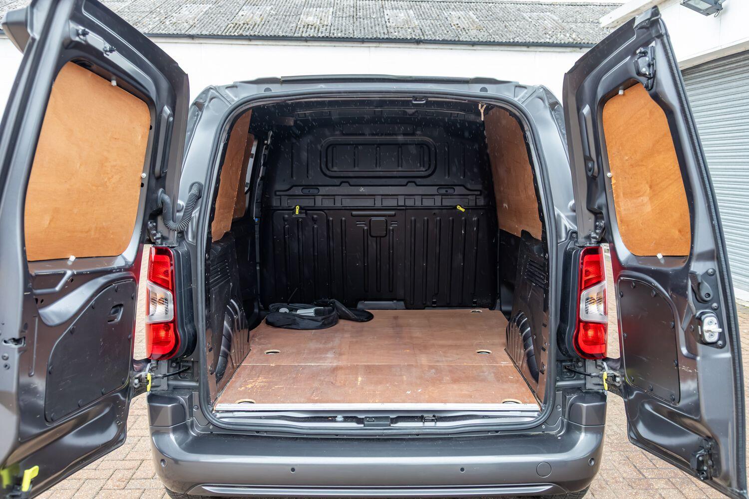 Used Peugeot e-Partner 2022 for sale - 76060113: Photo 27