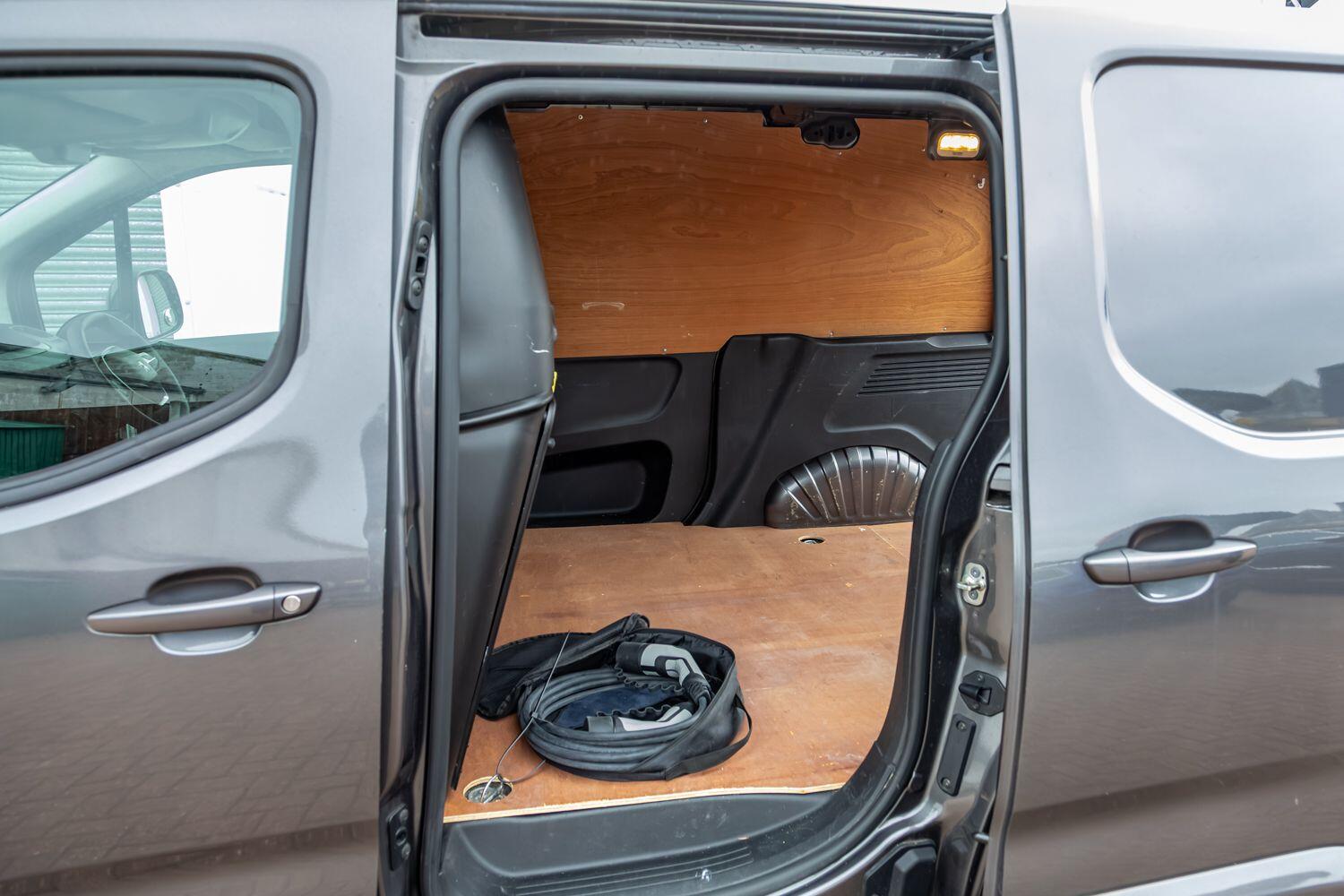 Used Peugeot e-Partner 2022 for sale - 76060113: Photo 28