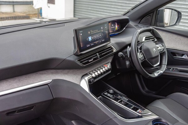Used Peugeot 3008 2023 for sale - 76166810: Photo 27