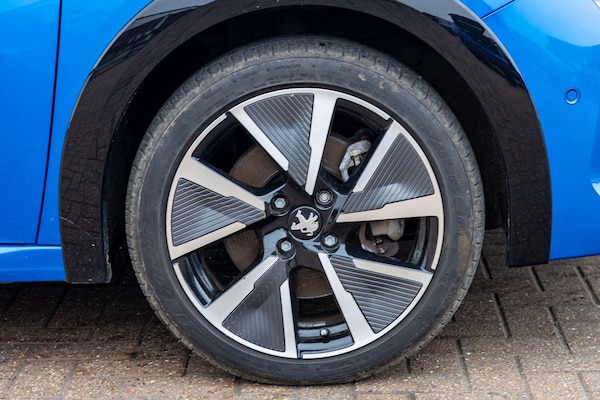 Used Peugeot E-208 2021 for sale - 76059285: Photo 17