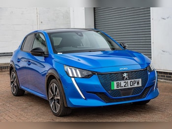 Peugeot - E-208