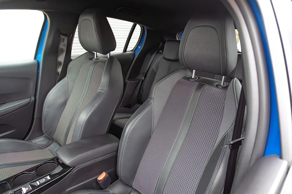 Used Peugeot E-208 2021 for sale - 76059285: Photo 27