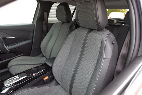 Used Peugeot E-208 2024 for sale - 76059991: Photo 28