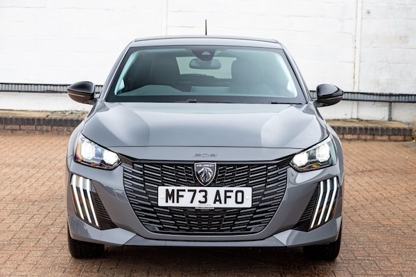Used Peugeot E-208 2024 for sale - 76059991: Photo 2