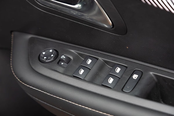 Used Peugeot E-208 2024 for sale - 76059991: Photo 33