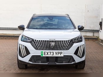 Used Peugeot E-2008 2024 for sale - 75657633: Photo