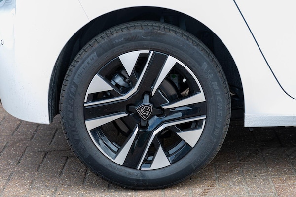 Used Peugeot 208 2024 for sale - 76084597: Photo 16