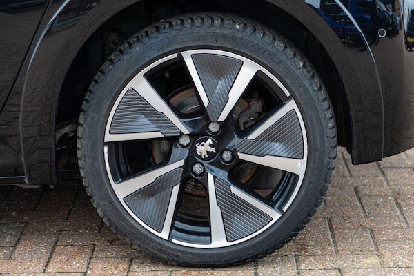 Used Peugeot E-208 2021 for sale - 76059535: Photo 14