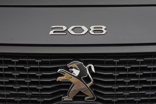 Used Peugeot E-208 2021 for sale - 76059535: Photo 20