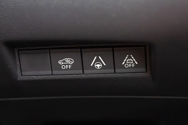 Used Peugeot E-208 2021 for sale - 76059535: Photo 37